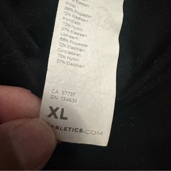 Fabletics Women's Black Cropped Leggings - Picture 4 of 4